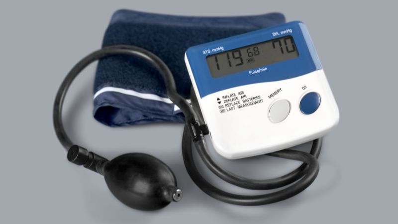 Máy đo huyết áp cho người cao tuổi