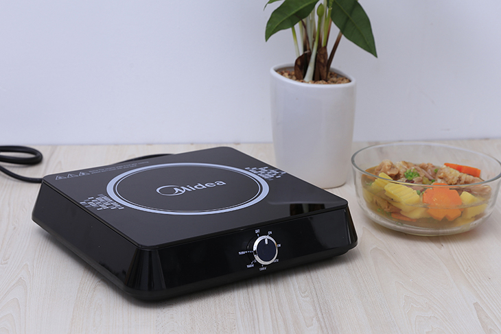 Bếp từ Midea có thiết kế sang trọng và tinh tế, mẫu mã đa dạng