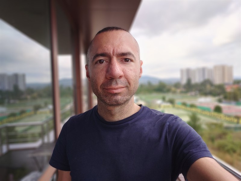 Ảnh chụp selfie từ Sony Xperia 5 IV với chi tiết chủ thể sắc nét, màu sắc chân thực Ảnh chụp selfie từ Sony Xperia 5 IV với chi tiết chủ thể sắc nét, màu sắc chân thực