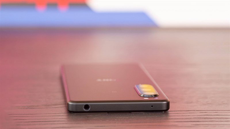 Sony Xperia 5 IV vẫn giữ nguyên cổng tai nghe 3.5 mm