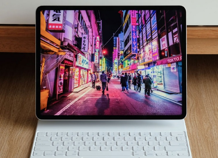 Máy tính bảng iPad Pro M1 12.9 inch WiFi Cellular 256GB (2021) có thể kết nối Smart Keyboard Folio biến iPad thành chiếc laptop chuyên nghiệp