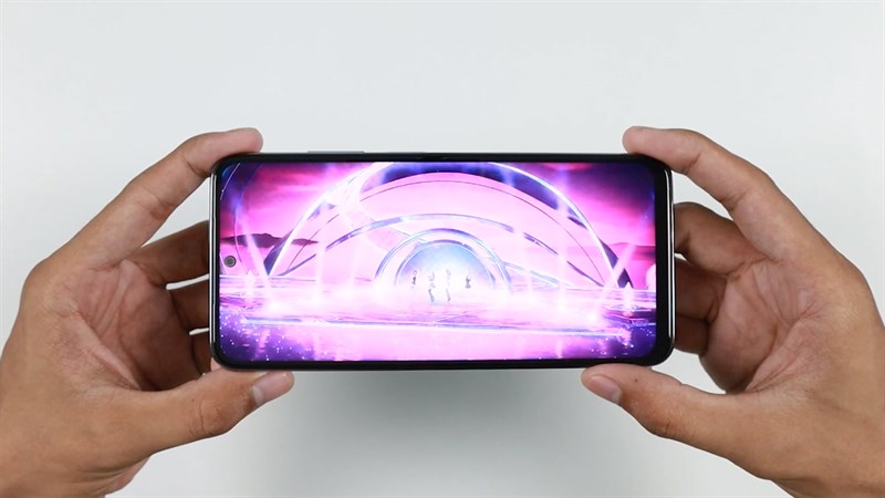 POCO M5s sở hữu màn hình đục lỗ với kích thước 6.43 inch, độ phân giải Full HD+