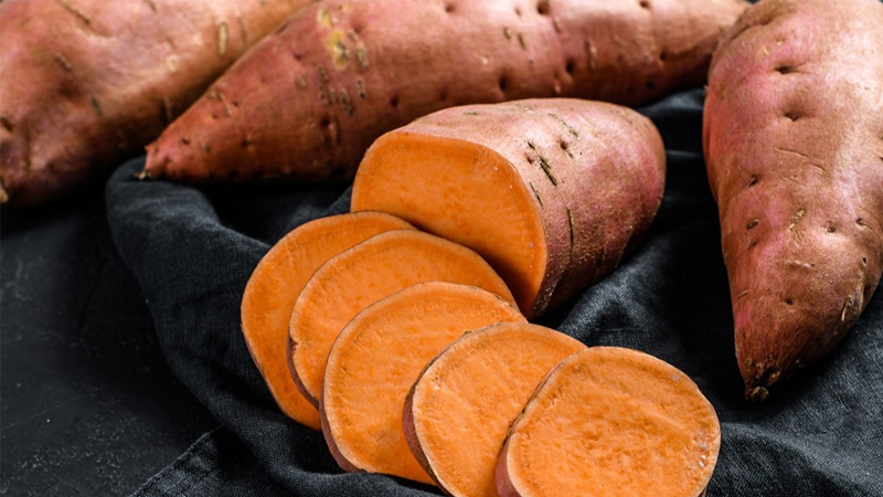 Khoai lang rất giàu beta carotene và vitamin E