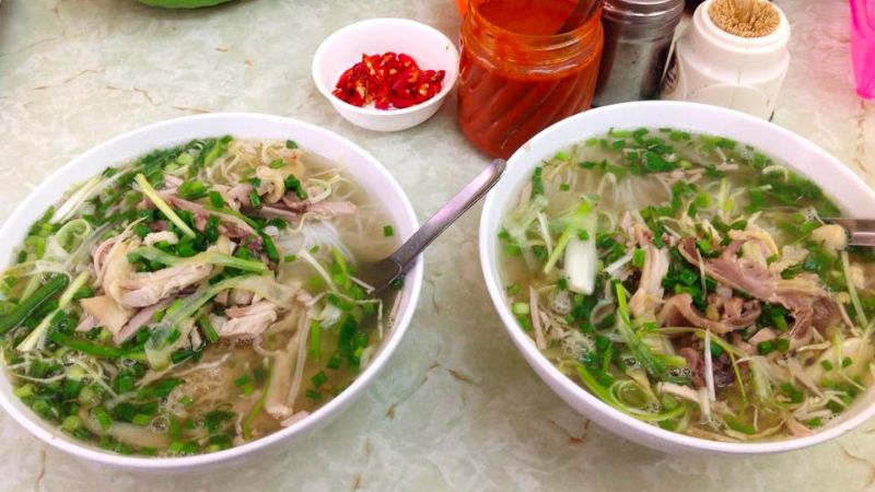 Phở gà Yến Thoa