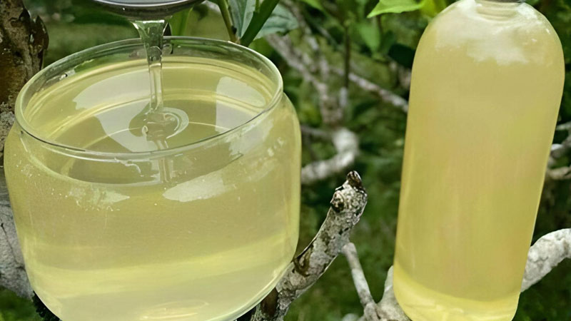 White honey harvested from self-raised bees is cheaper