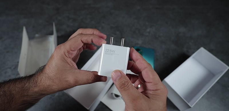 Trên tay Redmi 11 Prime 5G