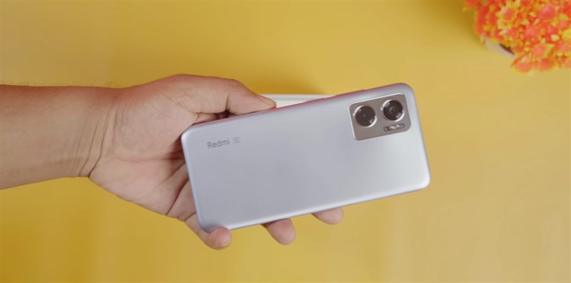 Trên tay Redmi 11 Prime 5G