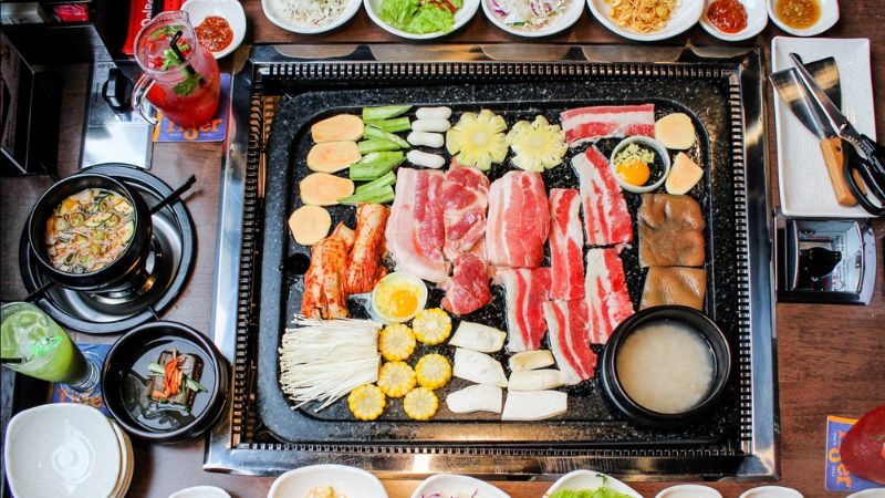 Quán Buffet với nhiều món ăn thơm ngon bậc nhất Hà Đông.