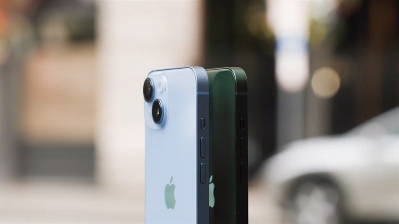 Mặt trước và sau của iPhone 14 đều được bảo vệ bởi kính cường lực