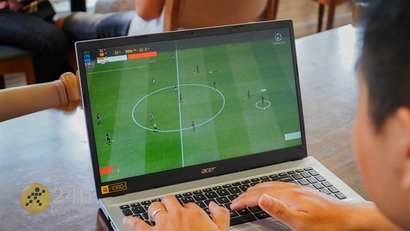 Acer Aspire 3 A315 2022 hoàn toàn có thể cân được các tác vụ nặng về đồ họa như edit video, chỉnh sửa hình ảnh và thậm chí là chiến game.