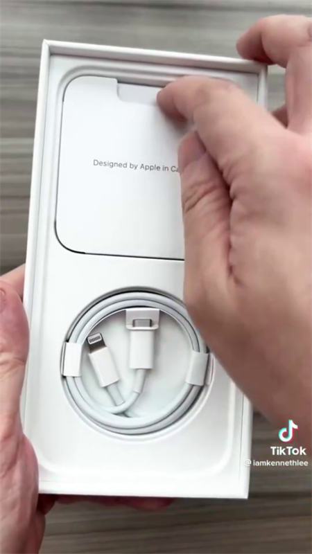 Bóc hộp iPhone 14 Pro Max 3