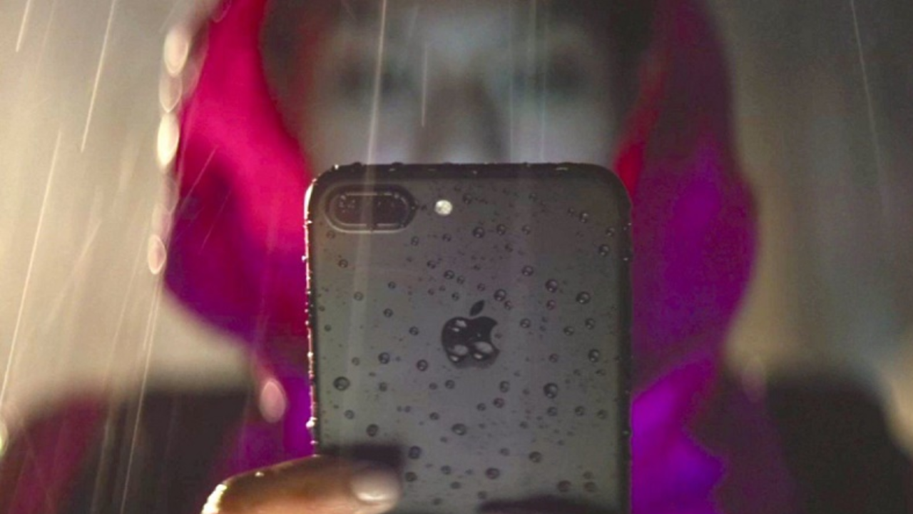 iPhone 7 có chống nước không?