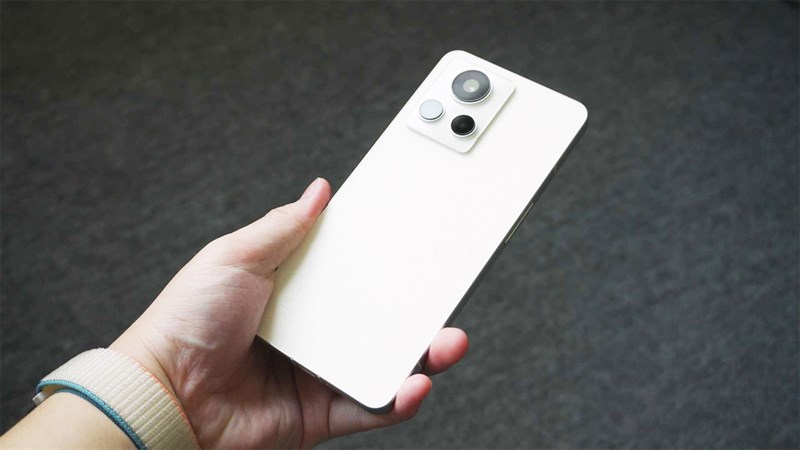 Realme đã sẵn sàng ra mắt smartphone màn hình gập? Đọc ngay kết quả nhé!