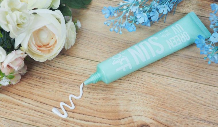 Kem chống nắng BOM Green UV Sun Off dùng có tốt không? Giá bao nhiêu? 