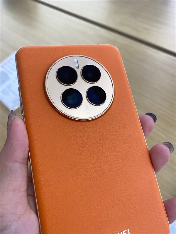 Trên tay Huawei Mate 50 Trên tay Huawei Mate 50