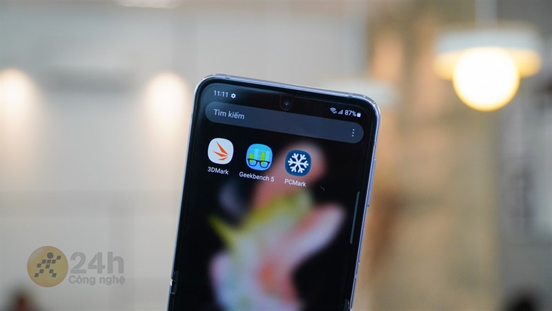 Đánh giá hiệu năng Galaxy Z Flip4 Đánh giá hiệu năng Galaxy Z Flip4