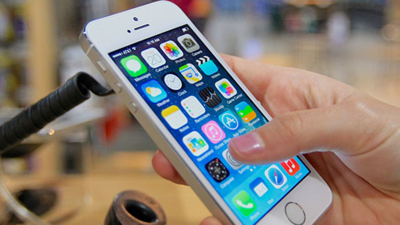 Ảnh thực tế iPhone 5S với nút Home tích hợp cảm biến quét vân tay | Báo Dân  trí