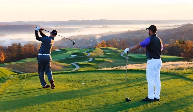 Những chấn thương thường gặp ở người chơi golf và cách phòng tránh 