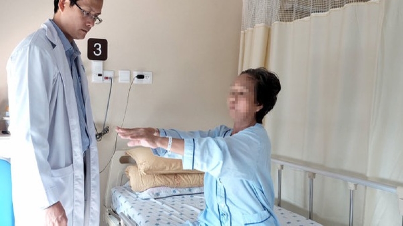 Chẩn đoán bệnh Parkinson thường dựa trên các dấu hiệu lâm sàng