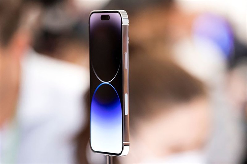 iPhone 14 Pro Max sở hữu vẻ ngoài tinh tế (Ảnh: Engadget)