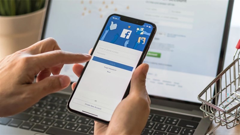 Vì sao hàng loạt tài khoản Facebook bị khóa? Đọc ngay câu trả lời nhé!