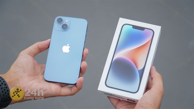 iPhone 14 Series nói chung và iPhone 14 nói riêng đều được Apple sử dụng phong cách thiết kế quen thuộc iPhone 14 Series nói chung và iPhone 14 nói riêng đều được Apple sử dụng phong cách thiết kế quen thuộc