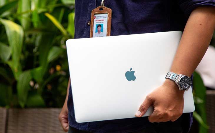 Laptop Apple MacBook Pro 16 M1 Max 2021 phù hợp với sinh viên ngành thiết kế đồ họa và truyền thông