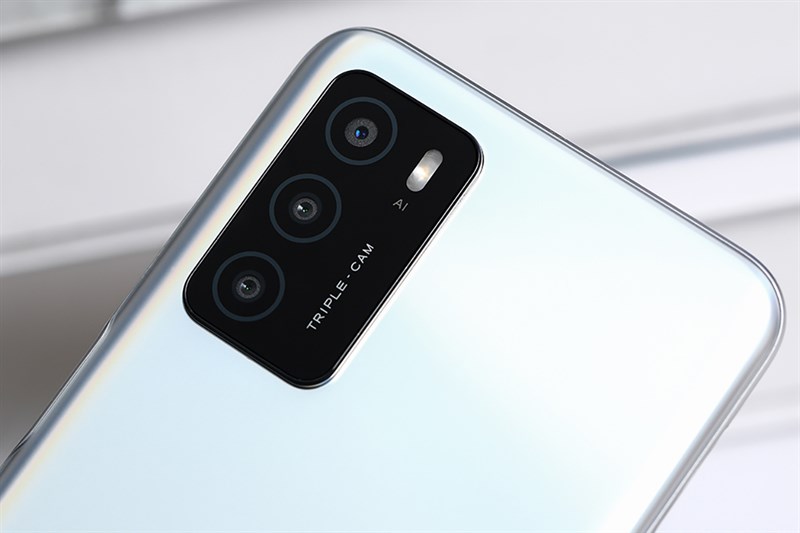 Tiết kiệm hơn với 5 mẫu điện thoại cho học sinh sinh viên dưới 4 triệu Tiết kiệm hơn với 5 mẫu điện thoại cho học sinh sinh viên dưới 4 triệu