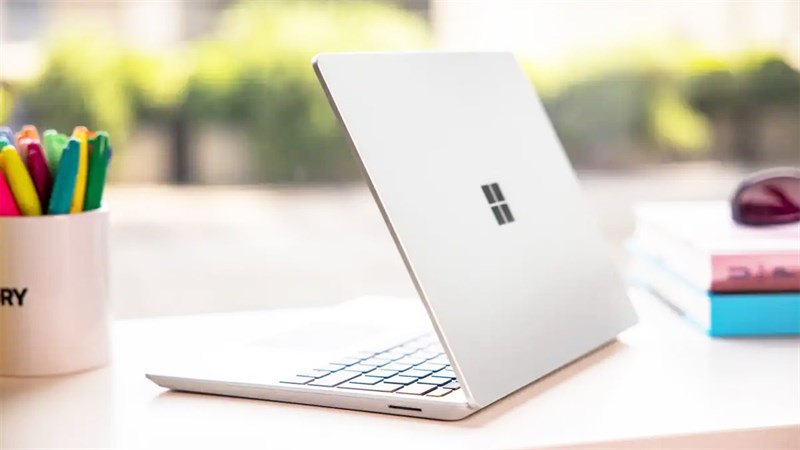 Chốt ngay laptop màn hình nhỏ gọn, tiện lợi di chuyển, giảm giá đến 5.5 triệu Chốt ngay laptop màn hình nhỏ gọn, tiện lợi di chuyển, giảm giá đến 5.5 triệu