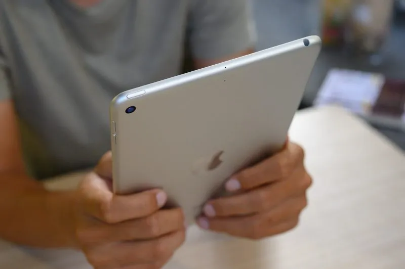 iPad mini 5 có thời lượng pi lên tới 10 tiếng sau mỗi lần sạc
