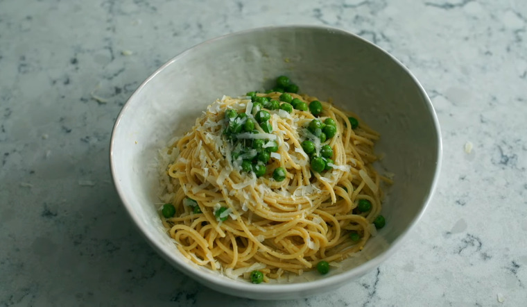 Cách làm spaghetti đậu Hà Lan lạ miệng, ăn ngon khó cưỡng