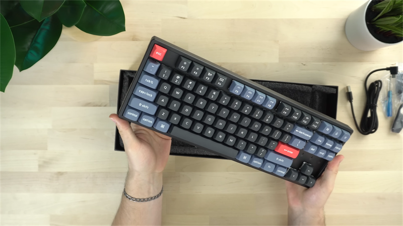 Trên tay bàn phím Keychron K8 Pro Trên tay bàn phím Keychron K8 Pro