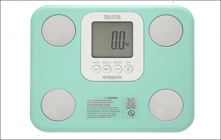 Cân sức khoẻ Tanita BC-859 LB20 có thể đo 7 chỉ số của cơ thể