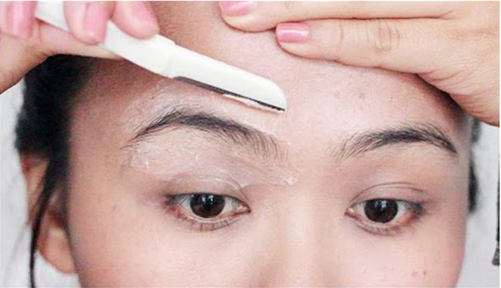 Shave the fine hairs and the middle of the eyebrows