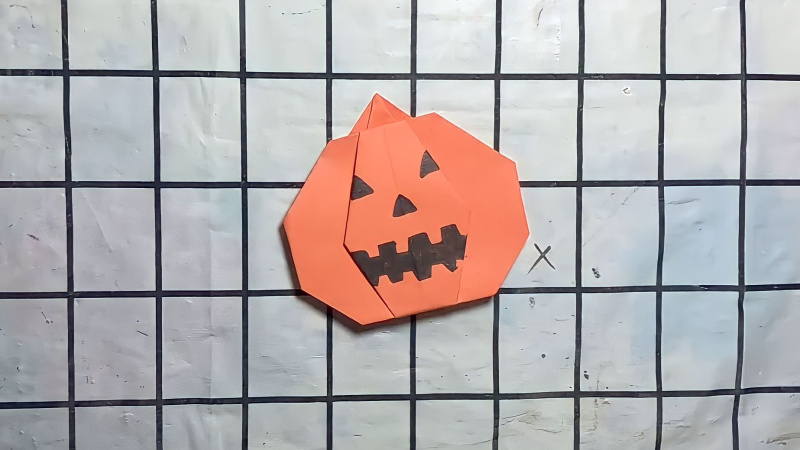 Bí ngô Halloween bằng giấy Origami