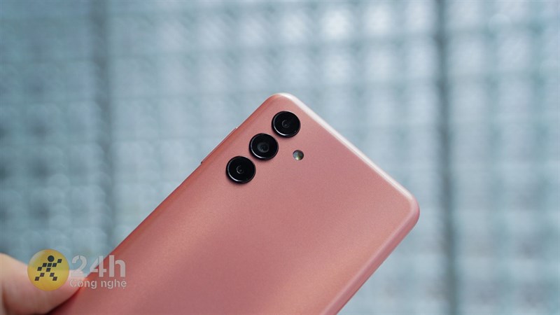 Galaxy F04s được trang bị hệ thống camera với thông số tốt.