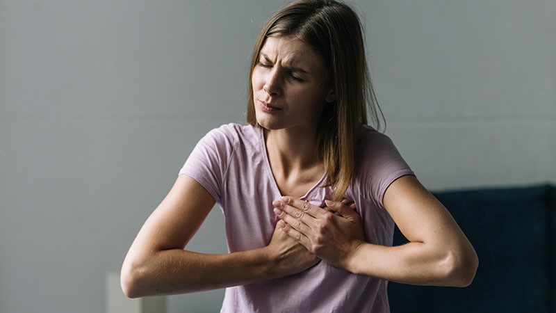 Nhồi máu cơ tim là một trong các nguyên nhân khiến suy tim ở người bệnh
