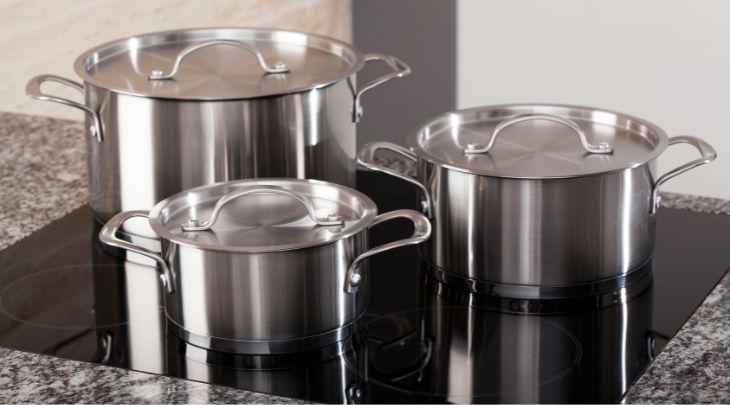 Dòng bếp hồng ngoại Lock&Lock có thể nấu bất cứ loại nồi, chảo mà không cần phải cân nhắc lựa chọn