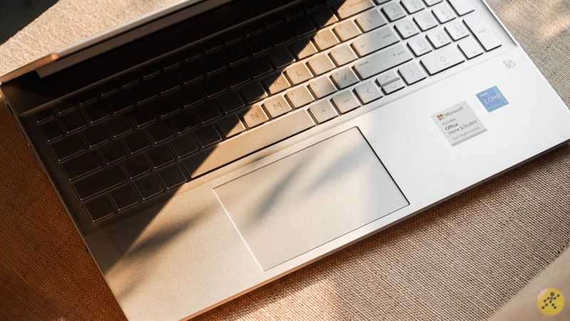 TOP 6 laptop CPU Intel cấu hình ngon cực đáng sắm nhất tháng 10 tại Thế Giới Di Động