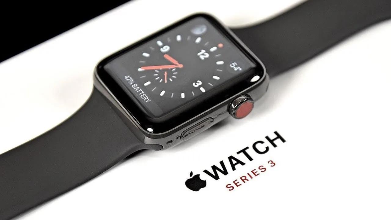 Phiên bản Apple Watch rẻ nhất bao nhiêu?
