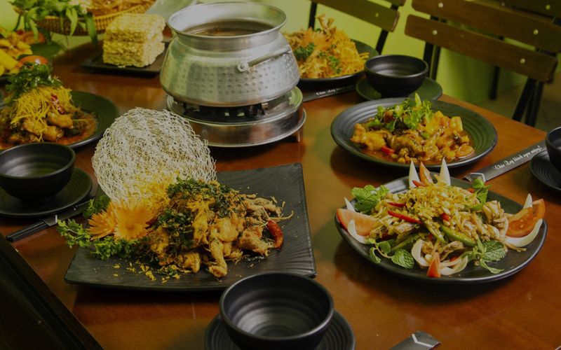 Nhà hàng ăn trưa quận Long Biên: Vua ếch Long Biên