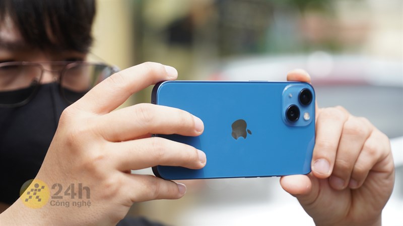 iPhone 13 vẫn rất đáng mua trong năm 2022 này.