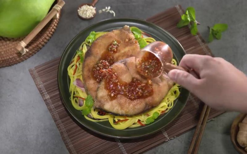 Pocket how to make fried mackerel with turmeric, crispy, golden, delicious to eat