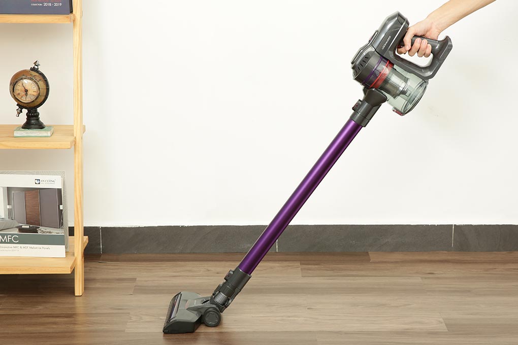 Lock&Lock Cordless Vacuum Cleaner ENV151 with a power rating of 150W suitable for small and medium spaces