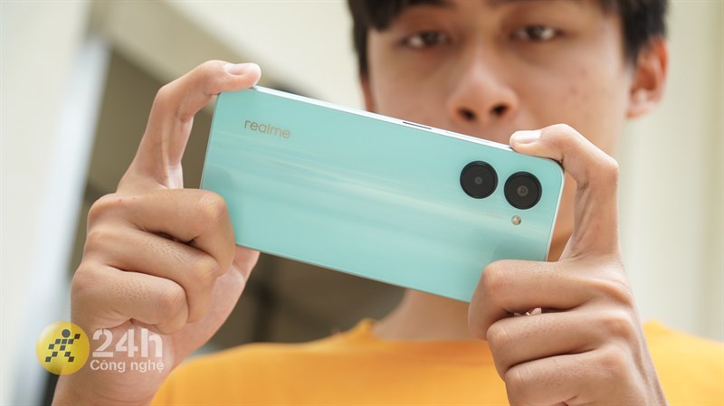 realme C33