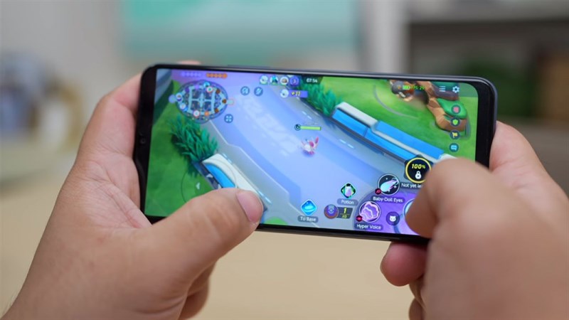 Trải nghiệm mượt mà các tựa game như Liên Quân, PUBG Mobile ở mức cấu hình thấp.