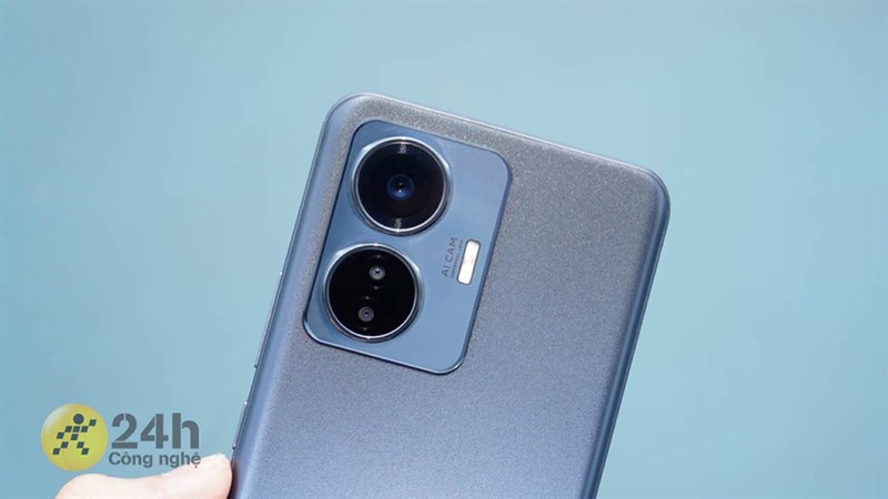 Camera chính là thứ gây ấn tượng nhất khi nhìn vào sản phẩm.