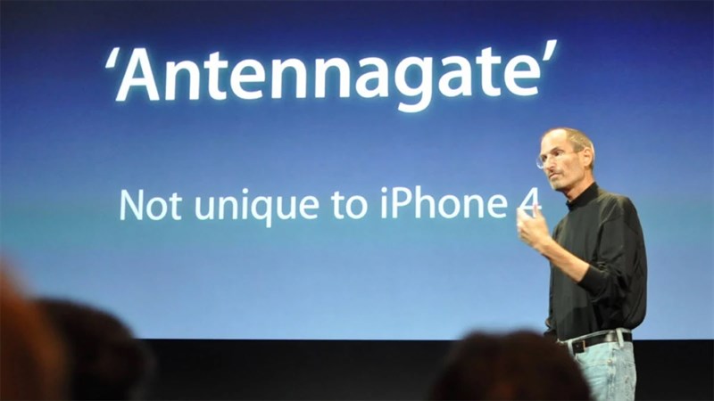 CEO Tim Cook đăng thông điệp tưởng nhớ 11 năm ngày Steve Jobs qua đời