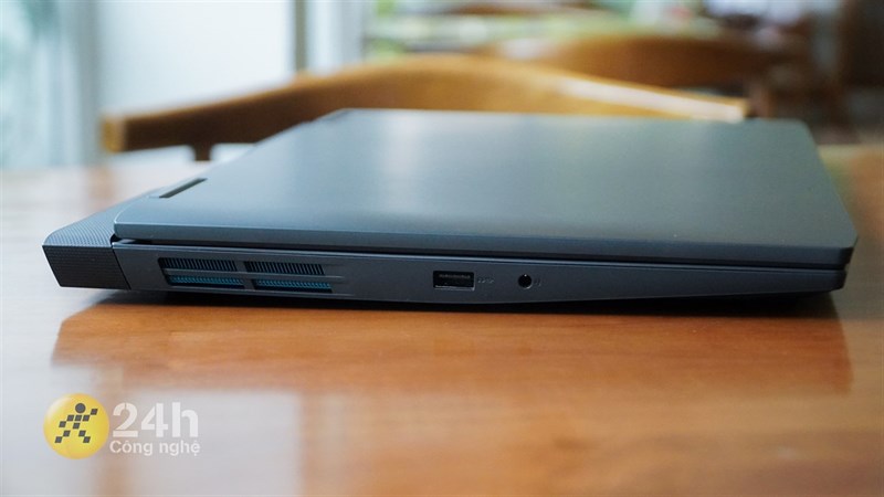 Cạnh trái của Lenovo Ideapad Gaming 3 15ARH7. Cạnh trái của Lenovo Ideapad Gaming 3 15ARH7.