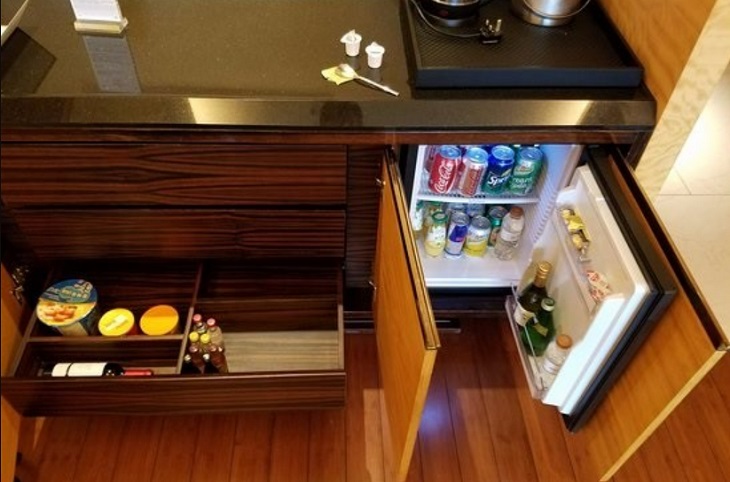 Tủ lạnh minibar 60 lít thường thấy trong các phòng ở resort, khách sạn có quy mô vừa và lớn